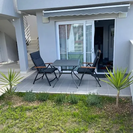 Milena Sweet Apartment-with A Pool * Trogir
